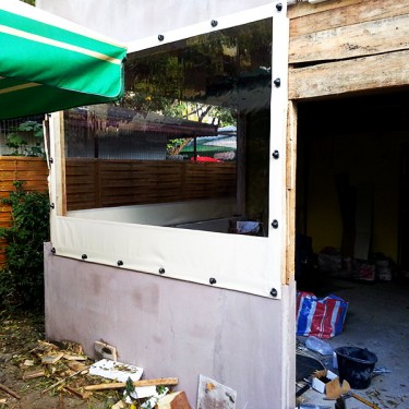 Pereti folie transparenta cu butoni de inchidere